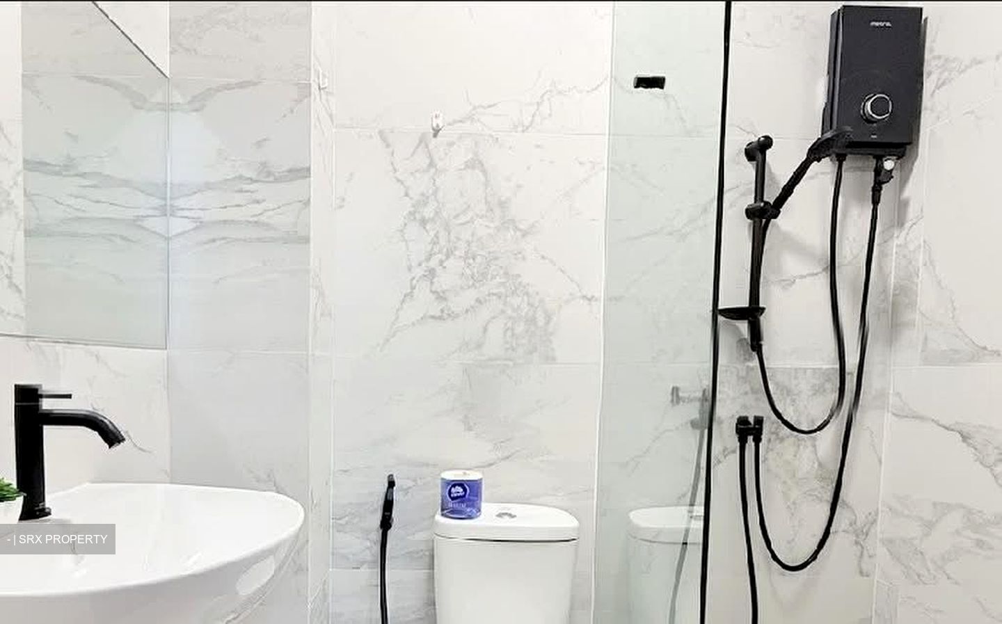 JK Building (D21), Apartment #589806271